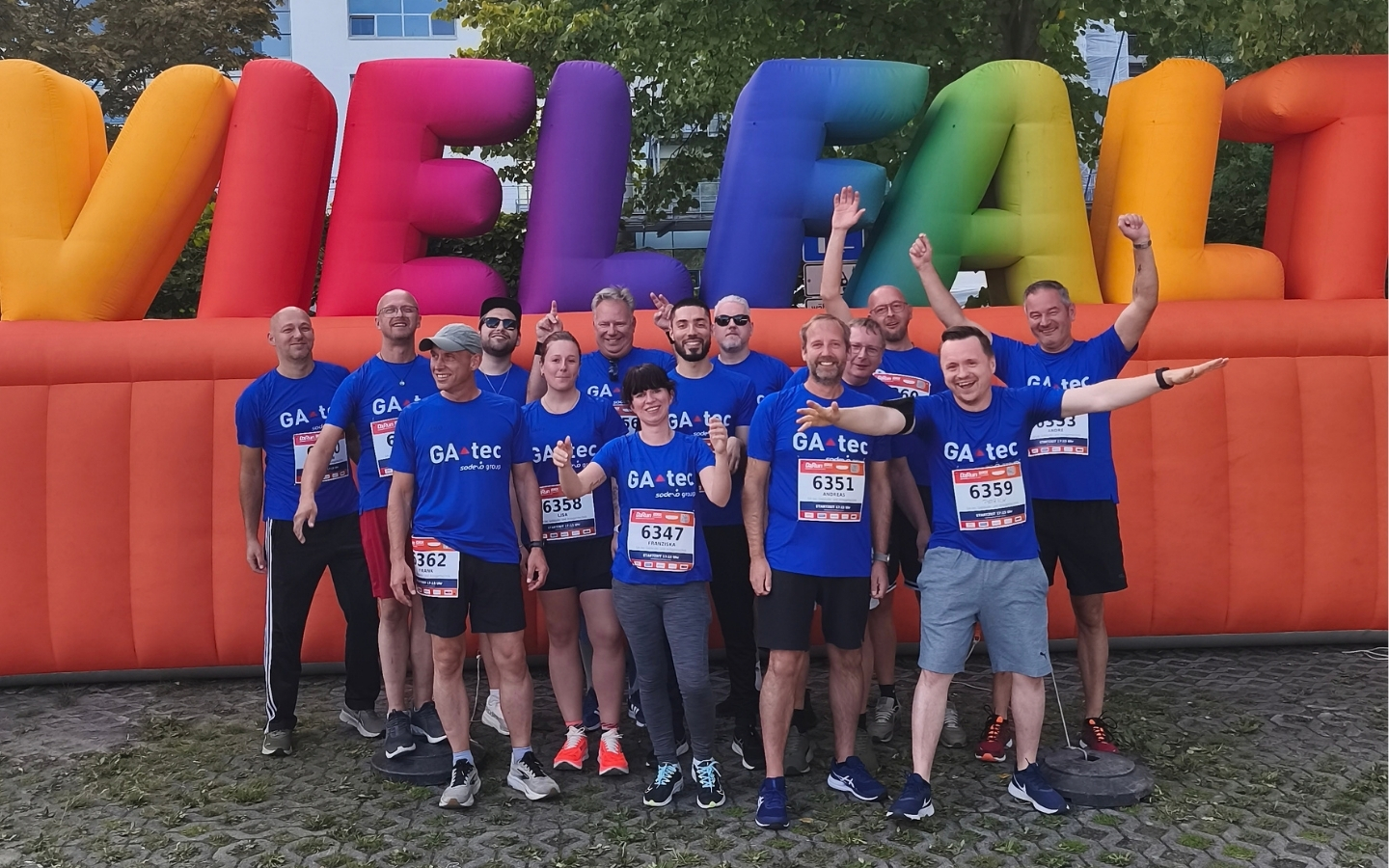 In der Grafik ist das #TeamGAtec auf dem B2Run in Hamburg zu sehen.